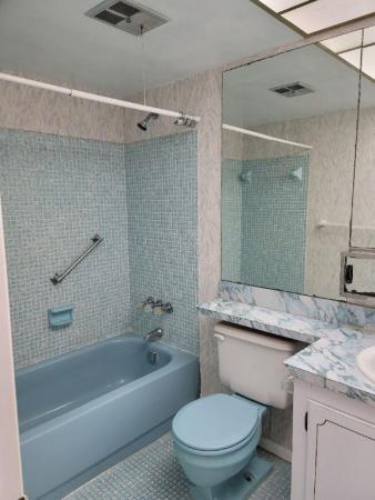 Sunrise Lakes 1, 2951 E Sunrise Lakes Dr #211, Sunrise, Florida 33322, image 1