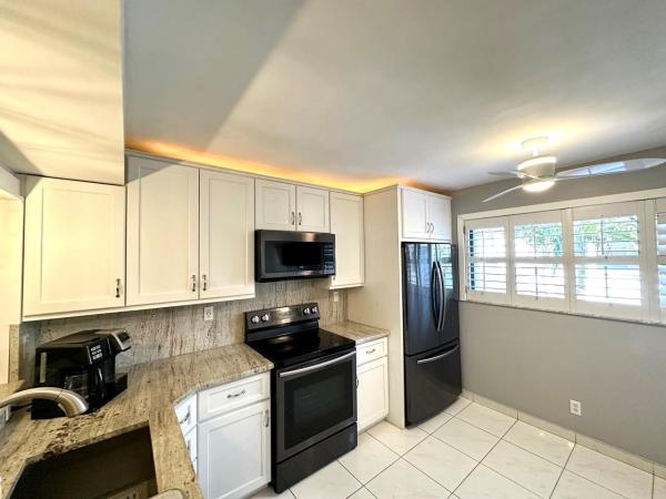 Pembridge At Lakes Of Delray, 15450 Pembridge Ave #189-E, Delray Beach, Florida 33484, image 1