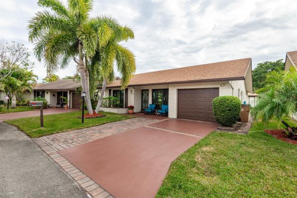 The Meadows Of Crystal Lake, 2310 SW 17th Pl, Deerfield Beach, Florida 33442, image 1