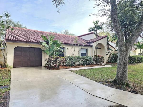 Tierra Vista, 2785 Evergreen Way, Hollywood, Florida 33026, image 1