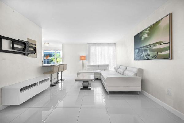 Avila North, 17620 Atlantic Blvd #302, Sunny Isles Beach, Florida 33160, image 1