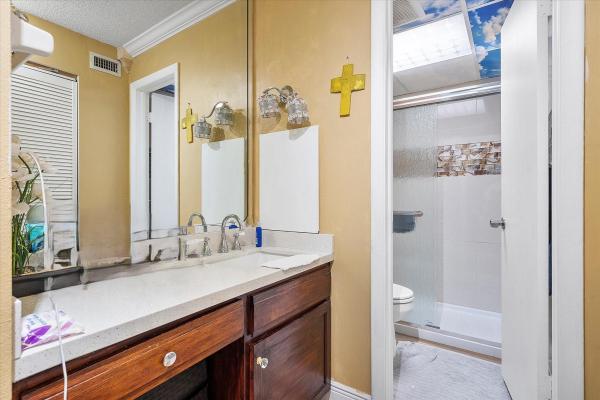 International Village At Inverrary, 3690 Inverrary Dr #2E, Lauderhill, Florida 33319, image 1