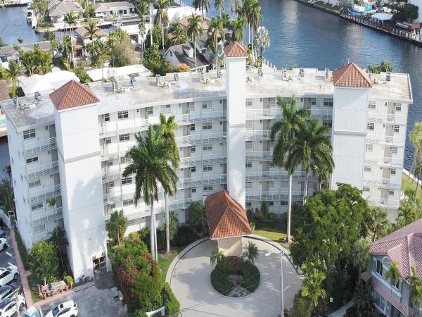 Pompano Yacht & Beach Club, 140 NE 28th Ave #406, Pompano Beach, Florida 33062, image 1