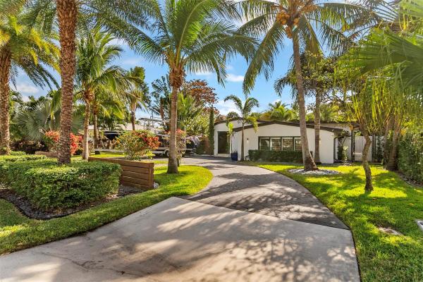 Pompano Beach Estates, 2600 SE 2nd Ct, Pompano Beach, Florida 33062, image 1