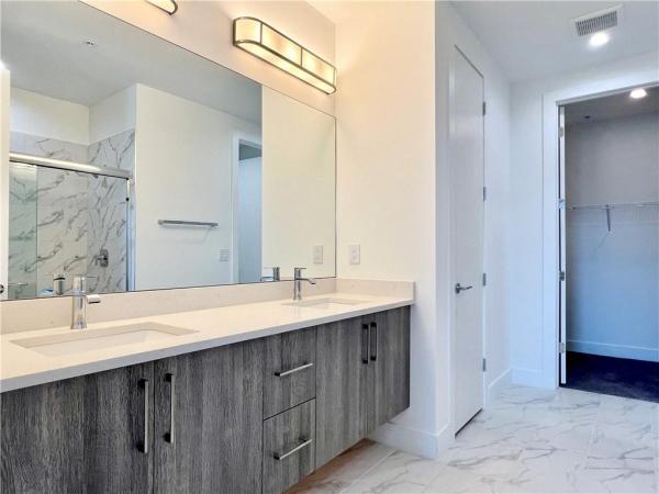 Village At Wilton Manors, 559 NE 21st Ct, Wilton Manors, Florida 33305, image 3
