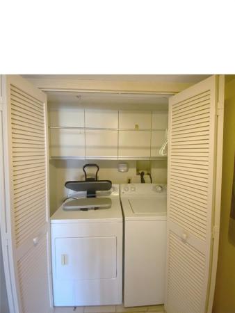 Versailles Court At The Fountains Country Club, 4702 Fountains Dr S #305, Lake Worth, Florida 33467, image 1