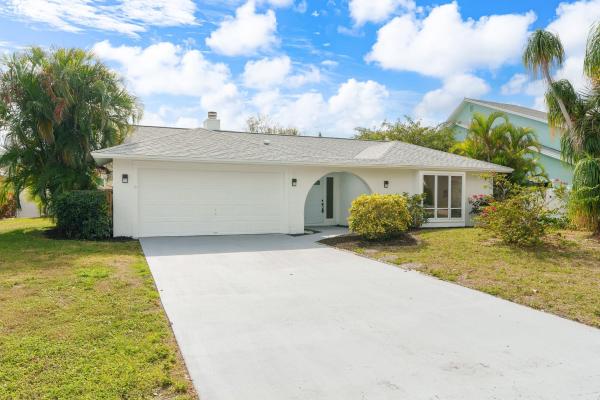 Rainwood West, 1139 Rainwood Cir, Palm Beach Gardens, Florida 33410, image 1
