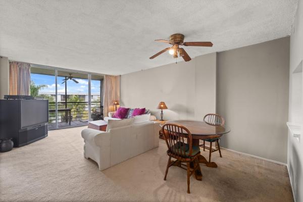 Royal Park, 114 Royal Park Dr #4A, Oakland Park, Florida 33309, image 1