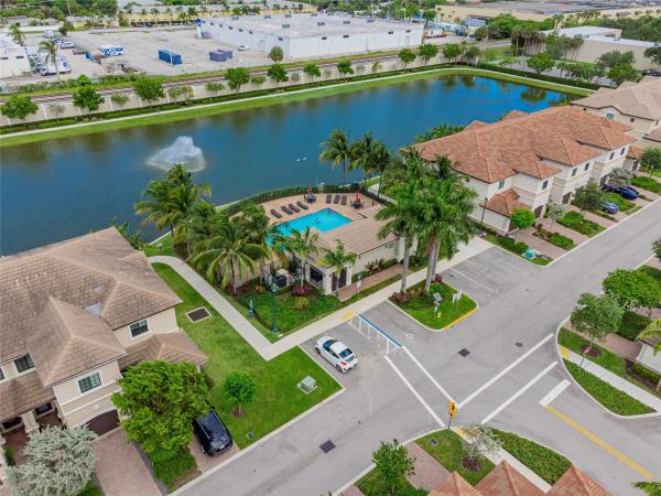 Eastside Village, 4212 N Dixie Hwy #40, Oakland Park, Florida 33334, image 3