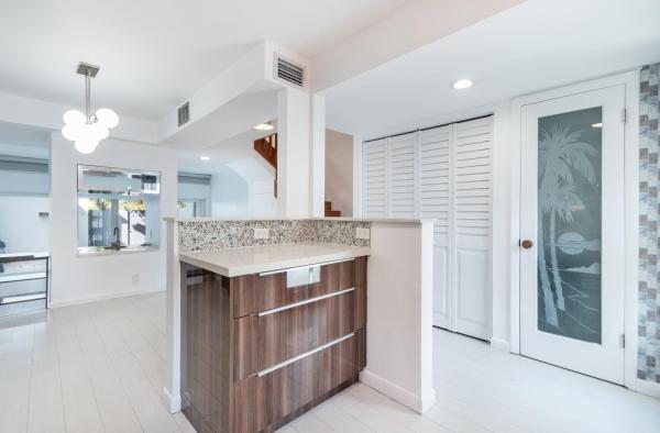 Pompano 7, 3304 SE 4th St #6, Pompano Beach, Florida 33062, image 1