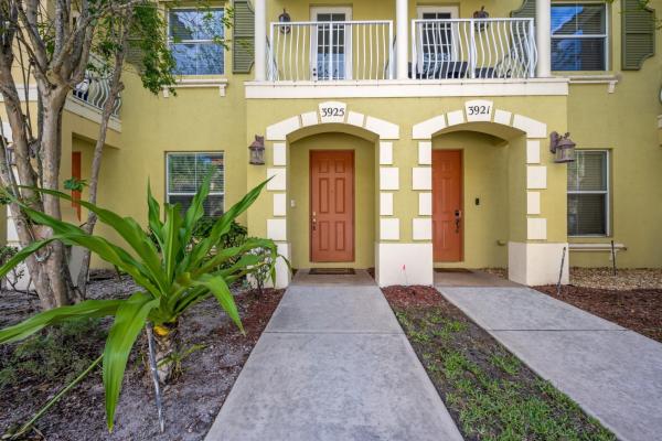 Whispering Trails, 3925 Sleepy Orange Ln #3925, Coconut Creek, Florida 33073, image 1