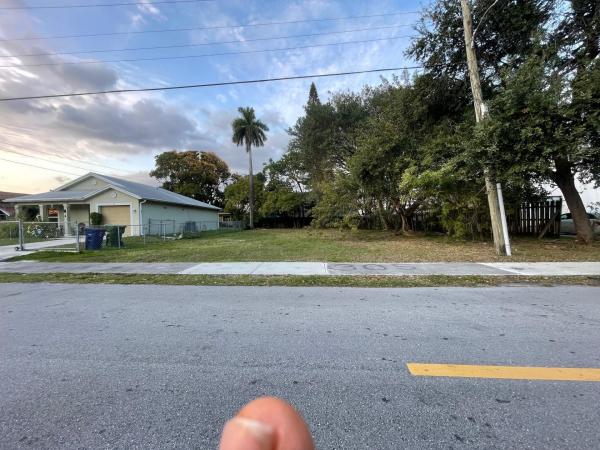 Airport Vista, 20 NW 10th, Hallandale Beach, Florida 33009, image 1