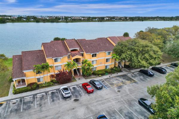 Sailboat Pointe, 2647 NW 33rd St #2302, Oakland Park, Florida 33309, image 1