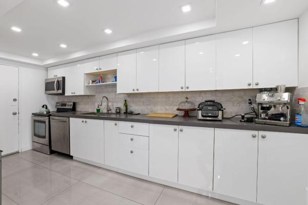 Del Prado, 18051 Biscayne Blvd #1902-1, Aventura, Florida 33160, image 1
