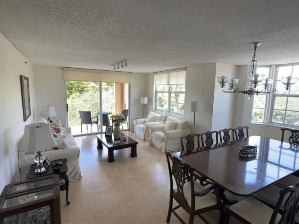 The Yacht Club At Aventura, 19501 E Country Club Dr #9507, Aventura, Florida 33180, image 1