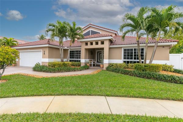 The Preserve, 935 NW 202st Ter, Pembroke Pines, Florida 33029, image 1