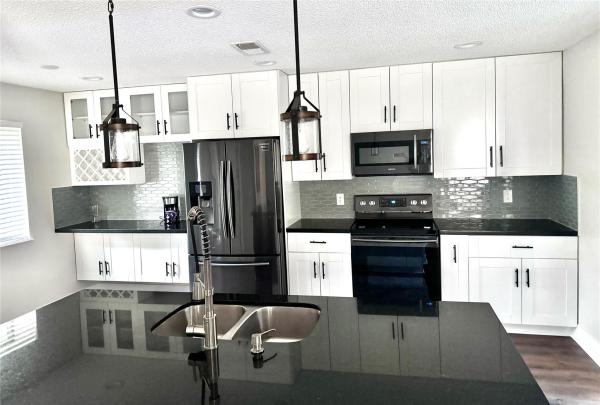 Kingsley Commons, 4462 NW 92nd Ter, Sunrise, Florida 33351, image 1