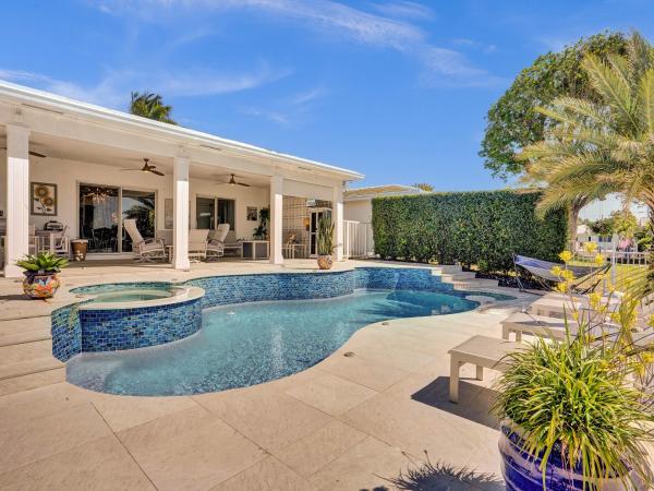 Lake Estates, 5611 Bayview Dr, Fort Lauderdale, Florida 33308, image 1