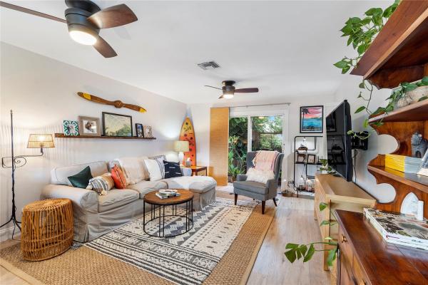 Mango Villas Townhouse, 326 W Pine St #20, Lantana, Florida 33462, image 1