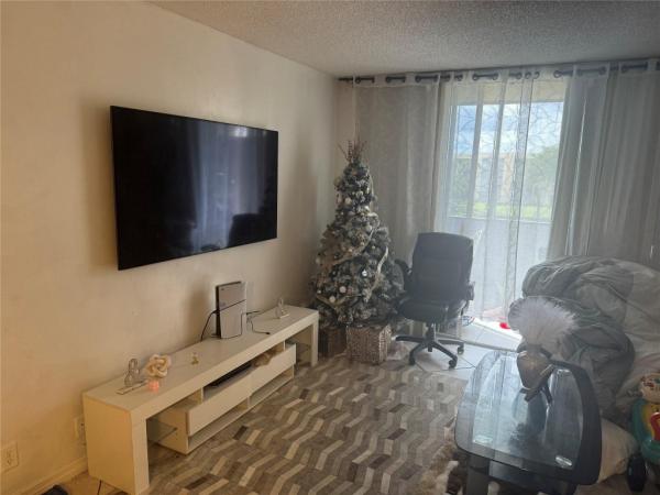 Cypress Chase North, 3141 NW 47th Ter #332, Lauderdale Lakes, Florida 33319, image 1