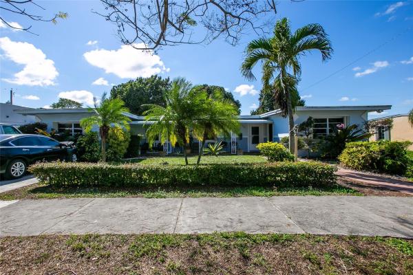 15650 W Bunche Park Dr, Miami Gardens, Florida 33054, image 1
