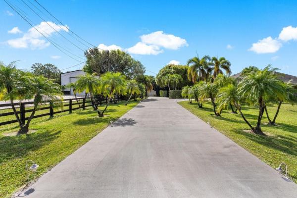 The Acreage, 18980 41st Rd N, Loxahatchee, Florida 33470, image 2