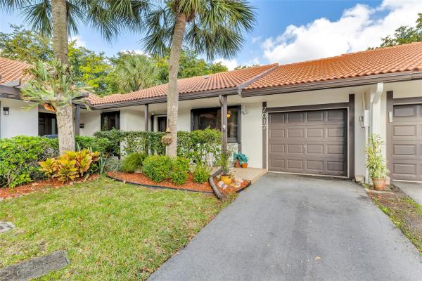Lake Colony, 7017 Marlberry Ln, Tamarac, Florida 33321, image 1