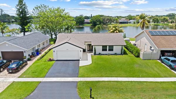 American Homes At Southwind Lakes, 9666 Oregon Rd, Boca Raton, Florida 33434, image 1