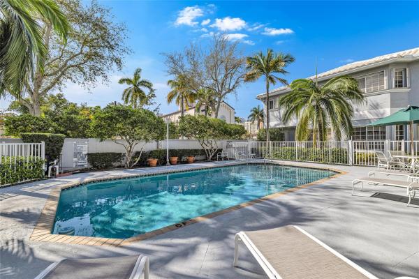 Windsor Square, 917 NE 3rd St #11, Fort Lauderdale, Florida 33301, image 1