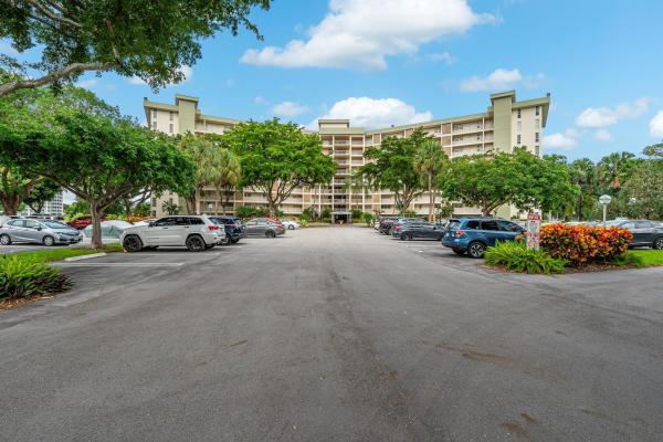 Palm-Aire Country Club 4, 3051 N Course Dr #406, Pompano Beach, Florida 33069, image 1