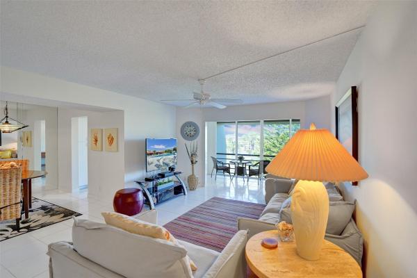 Kendall At Poinciana Place, 3810 Via Poinciana #606, Lake Worth Beach, Florida 33467, image 1