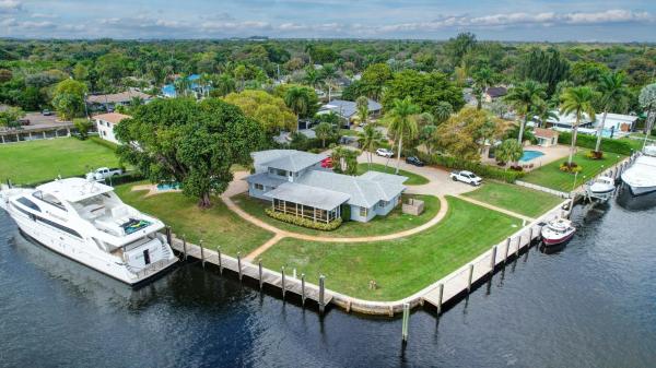 River Lanes, 2390 SW 27th Ter, Fort Lauderdale, Florida 33312, image 1