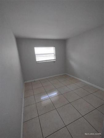 Wilton Commons, 2741 NE 8th Ave #14, Wilton Manors, Florida 33334, image 1