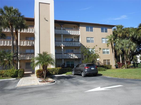 Portofino Village, 3201 Portofino Pt #M1, Coconut Creek, Florida 33066, image 1