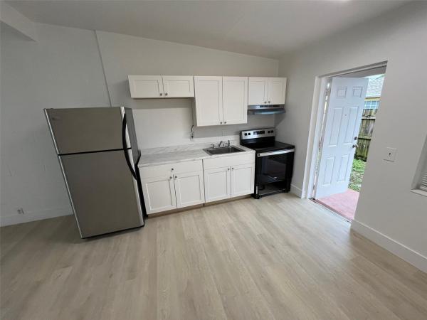 Happy Home Heights, 320 NE 13th Ave #05, Boynton Beach, Florida 33435, image 1