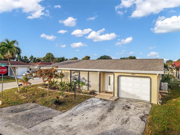 Crystal Lake Golf Villas, 4891 NW 14th Ave, Deerfield Beach, Florida 33064, image 1