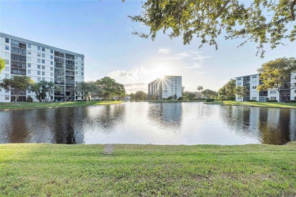Olympic Pointe At Cypress Bend, 2226 N Cypress Bend Dr #105, Pompano Beach, Florida 33069, image 1
