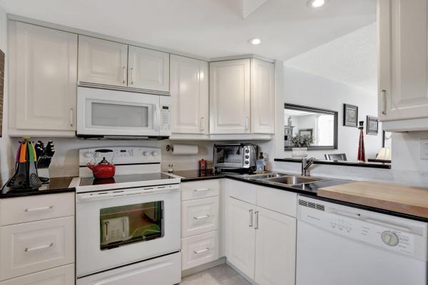 Palm Springs 2, 1700 NW 80th Ave #202, Margate, Florida 33063, image 1