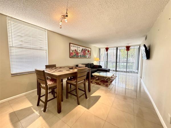 Greenglades, 8411 Forest Hills Dr #204, Coral Springs, Florida 33065, image 1