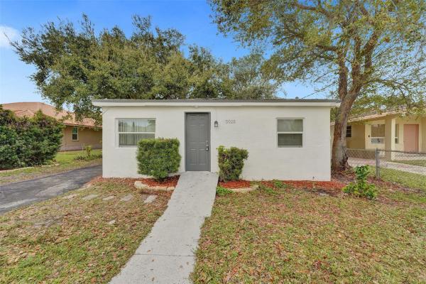 Carver Ranches, 5025 SW 22nd St, Hollywood, Florida 33023, image 1