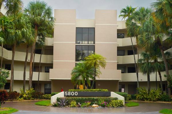 Camino Real Village, 5800 Camino Del Sol #105, Boca Raton, Florida 33433, image 1