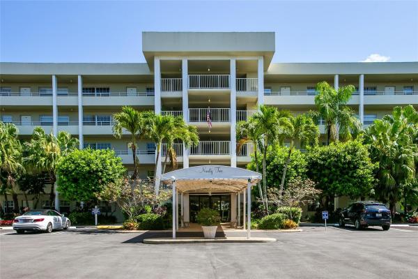 Palm-Aire Country Club 9, 804 Cypress Blvd #106, Pompano Beach, Florida 33069, image 1