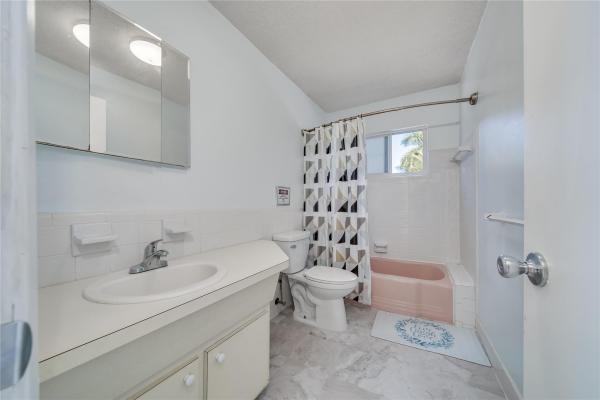 North Gate Estates, 3395 NW 37th Ave, Lauderdale Lakes, Florida 33309, image 3