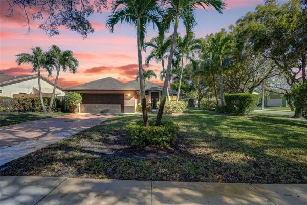 Comrock, 5700 NW 54th Ln, Tamarac, Florida 33319, image 1