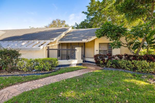The Villas Of Waterberry, 10894 Lake Front Pl #10894, Boca Raton, Florida 33498, image 1