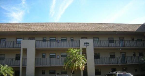 Sunrise Lakes 4, 10123 Sunrise Lakes Blvd #206, Sunrise, Florida 33322, image 2