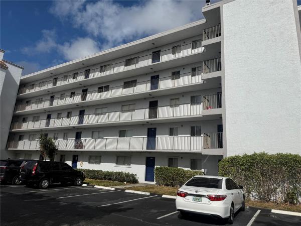 Lakeshore At University Park, 8730 N Sherman Cir #307, Miramar, Florida 33025, image 1