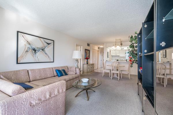 Hollybrook Golf & Tennis Club, 8900 Washington Blvd #506B, Pembroke Pines, Florida 33025, image 1