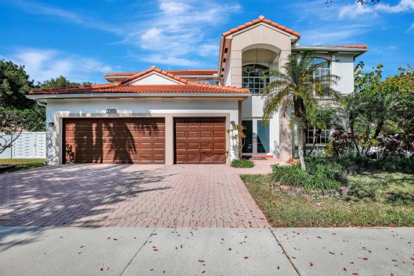 Laguna Pointe, 1302 NW 132nd Ave, Pembroke Pines, Florida 33028, image 1