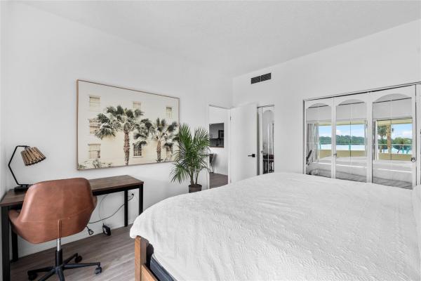 Arlen House Central, 300 Bayview Dr #108, Sunny Isles Beach, Florida 33160, image 3